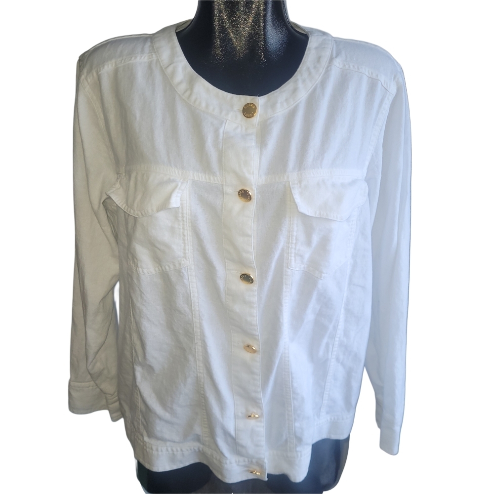 Ellen Tracy White Linen Blend Shirt with Gold Toned Button-Up Front Size 1X
